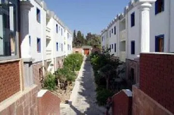 Golden Sunset טורגוטריס