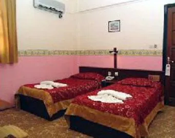 Golden Sunset מלון