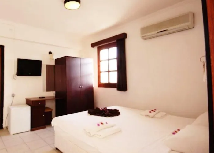 Hotel Golden Sunset